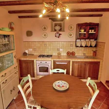 Belvilla By Oyo Casale Le Capanne Casa de Férias *