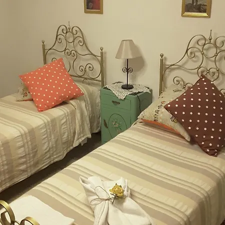 Belvilla By Oyo Casale Le Capanne קורטונה